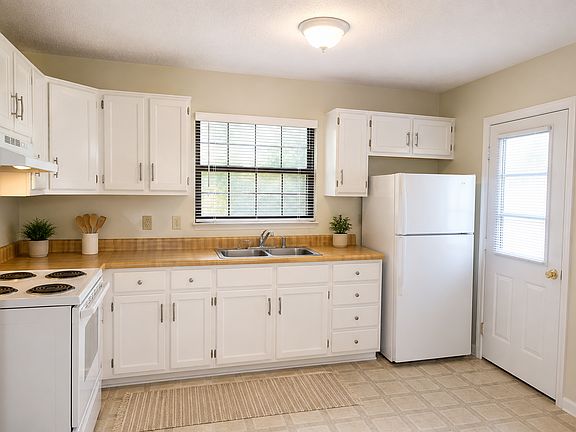 2nd image of 288 Alleghany Springs Rood #2