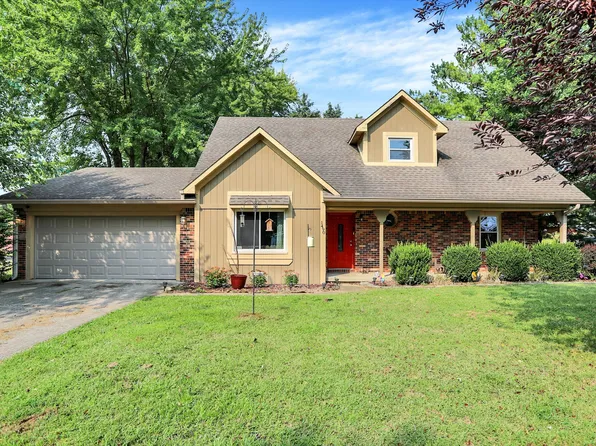 1490 Hillside Dr, Franklin, IN 46131