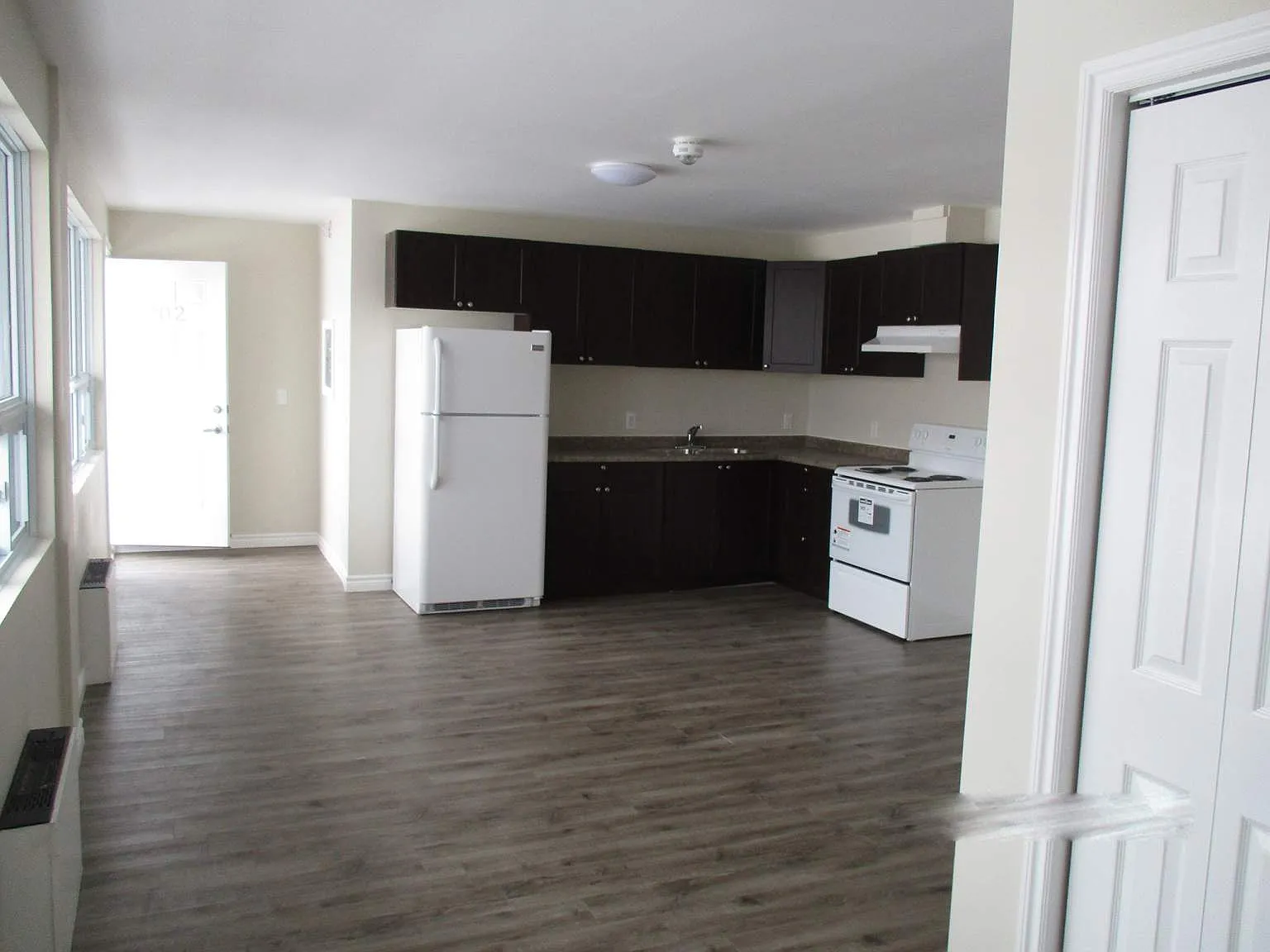 844 Queen Street East Sault Ste. Marie — Photo 1