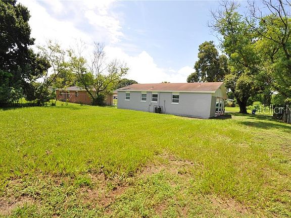 3rd image of 8302 Bahia Ave