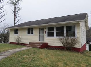 2019 Lee Ave, Bluefield, VA 24605