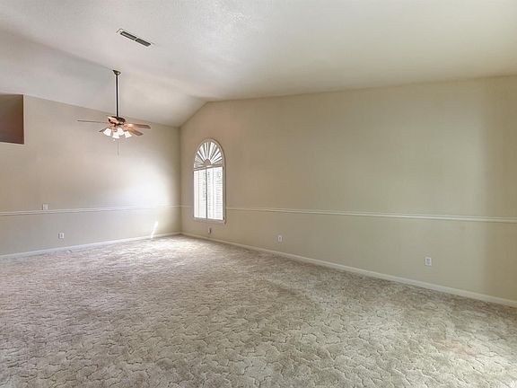 5th image of 116 Ferrera Dr