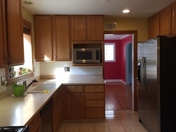 4th image of 6844 N Kildare Ave
