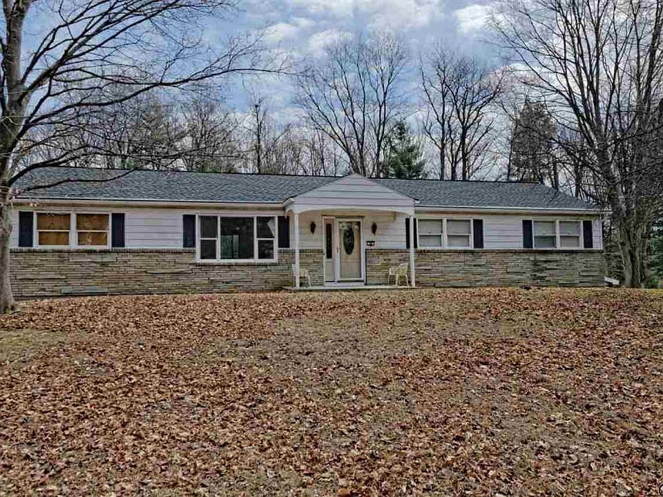 1st image of 48 Hemlock Dr