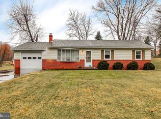 160 Echo Dr, Chambersburg, PA