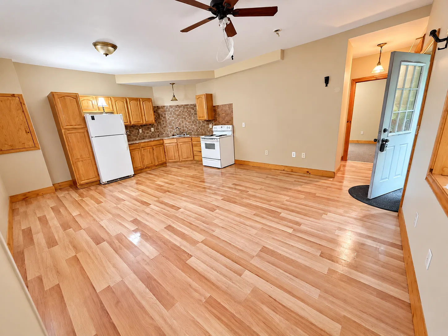 1 bed, $950 — Photo 2