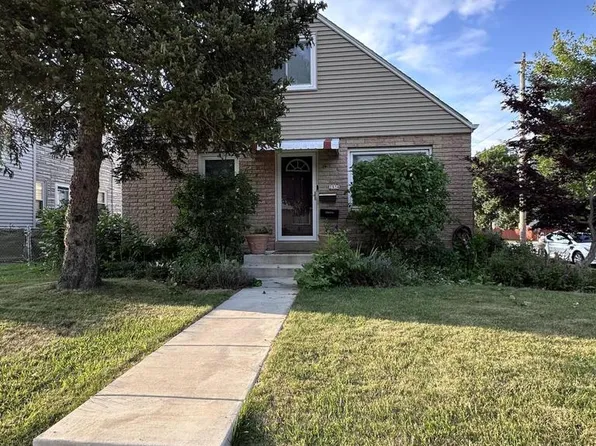 2934 East Armour AVENUE, Saint Francis, WI 53235