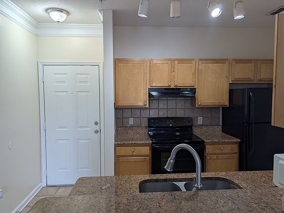 3rd image of 4207 S Dale Mabry Hwy Unit 7309
