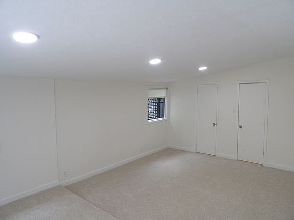 4th image of 3219 Lee St