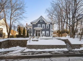 130 Newtonville Ave #PENTHOUSE, Newton, MA 02458