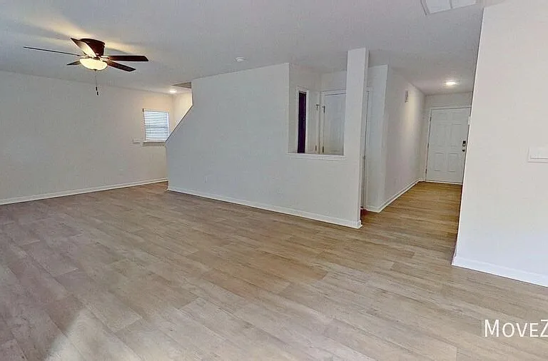 6801 Capstone Ct — Photo 12