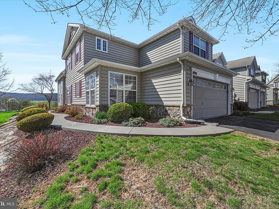 1st image of 901 Ridgeview Dr