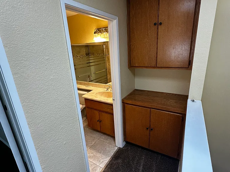 1465 E Lexington Ave #17D — Photo 25