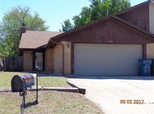 210 Park Pl, Midwest City, OK 73110