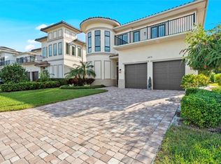 2879 Coco Lakes Dr, Naples, FL 34105