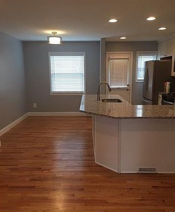 4th image of 22986 Gary Ln