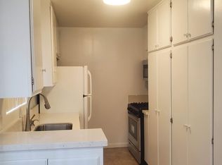 2212 S Bentley Ave, Los Angeles, CA 90064