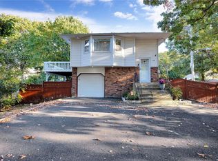 165 Belle Ave, Ronkonkoma, NY 11779