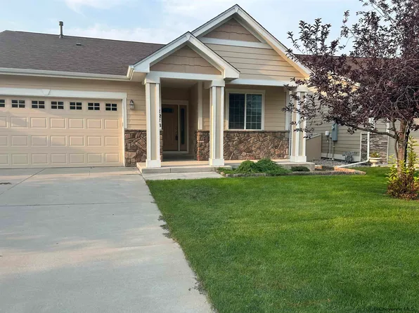1218 Wendy Ln, Cheyenne, WY 82009