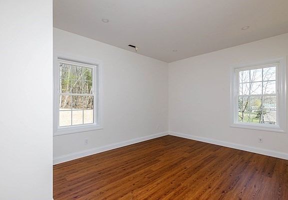5th image of 150 State Rd E #12