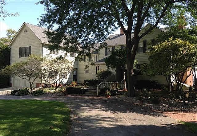 1st image of 12260 Lakeshore Dr
