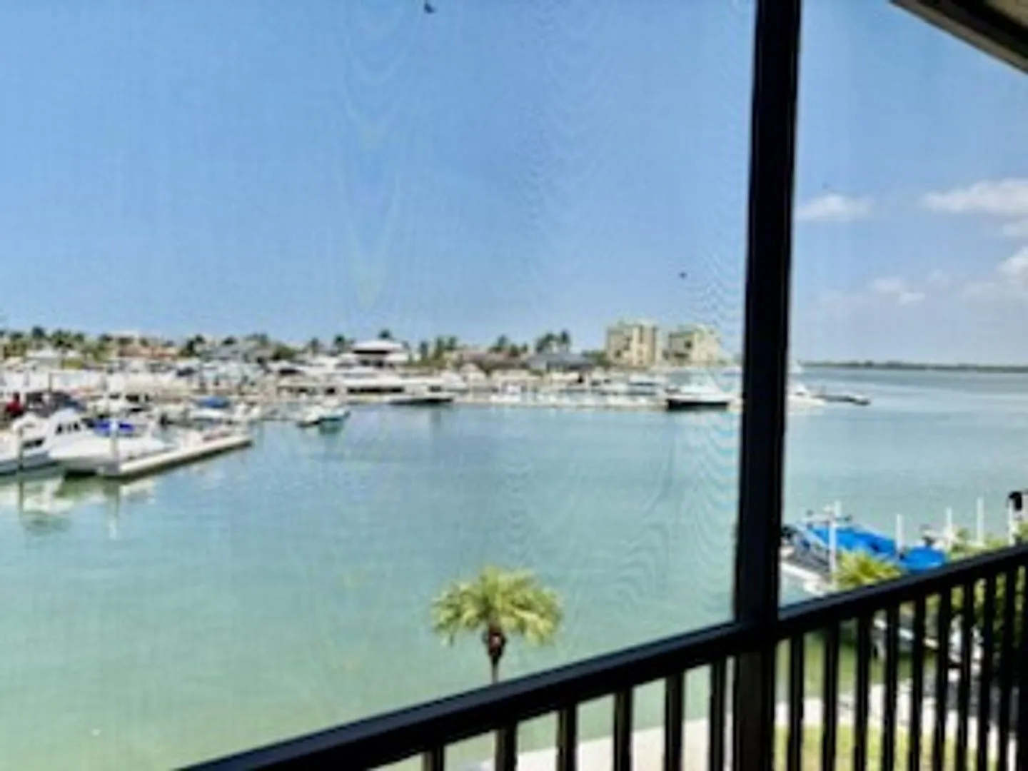 Angles Cove — Photo 1