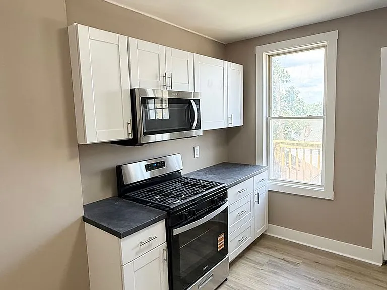 26 Merritt Ave — Photo 15