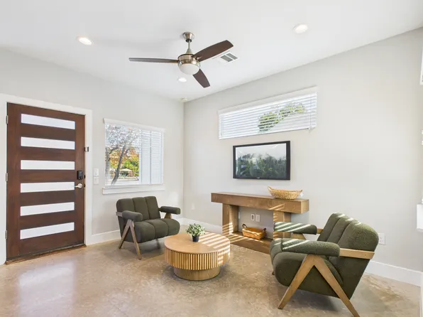 6703 Santos St #1, Austin, TX 78741