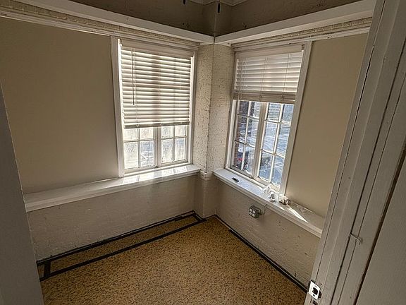 3rd image of 2091 Iuka Ave #A