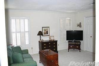 2nd image of 527 Middleton Ct