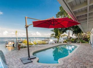 3750 Coquina Key Dr SE, Saint Petersburg, FL 33705