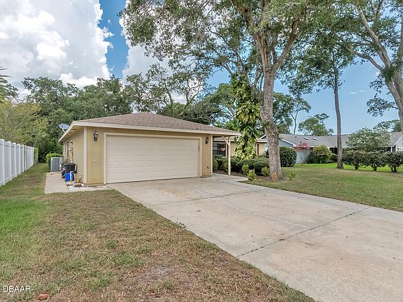 3rd image of 956 Northbrook Dr