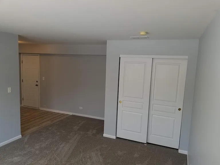 570 Conservatory Ln — Photo 7