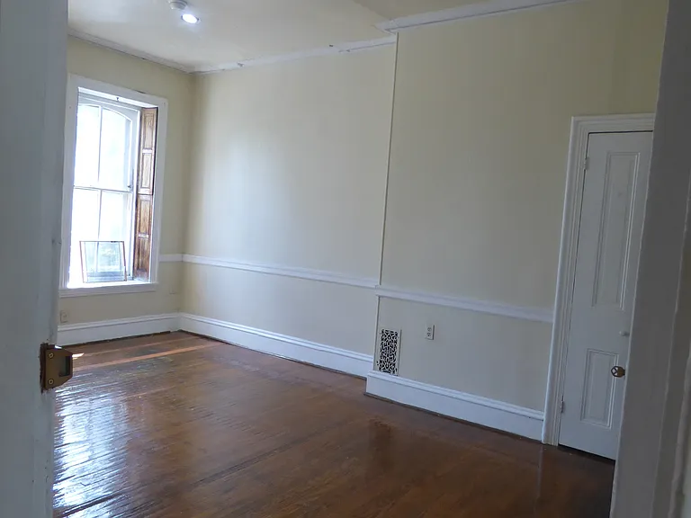 3417 Race St #1 — Photo 3