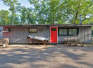 5578 Alvin Rd, Oscoda, MI 48750