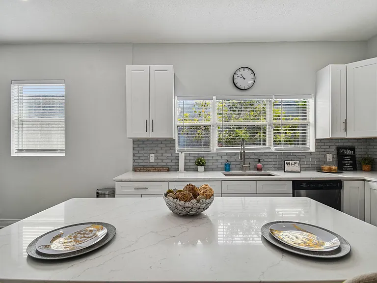 2506 W Main St — Photo 14