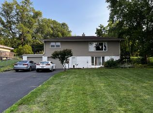 240 W Francis Rd, New Lenox, IL 60451