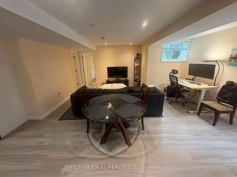 278 Ivy Jay Cres #BASEMENT — Photo 7