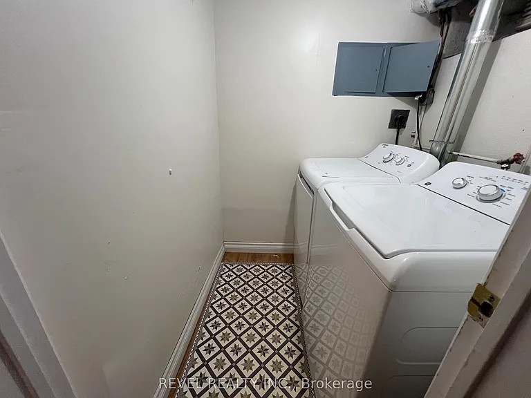9 Collingwood St #LOWER — Photo 10