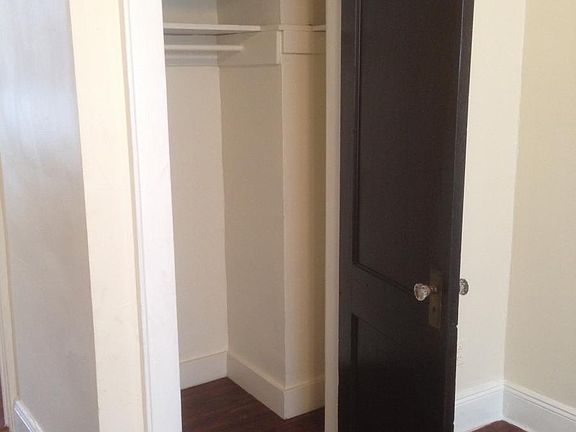 5th image of 612 Sanford Ave