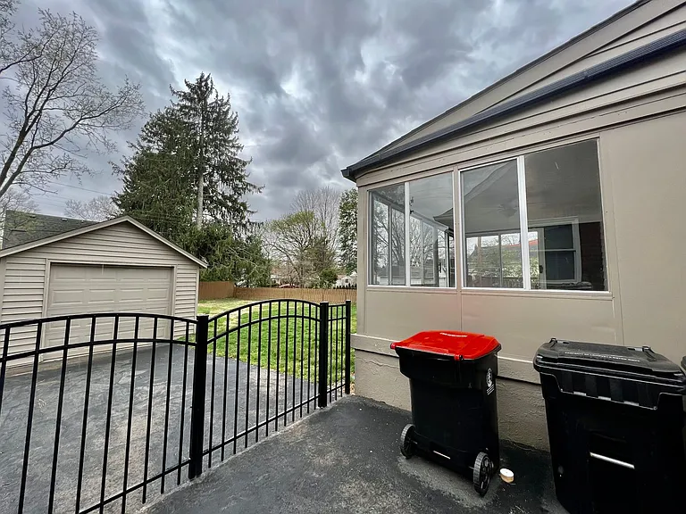3922 Grandview Ave — Photo 48