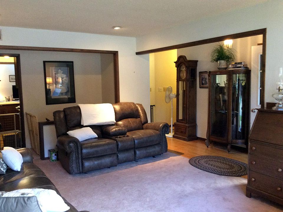 1st image of 2719 Hoover Ave
