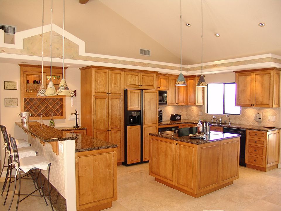 1st image of 1402 Bernita Way