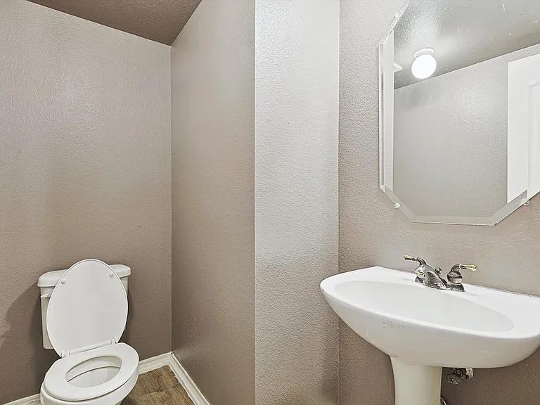 8837 Sunset Trace Dr — Photo 24
