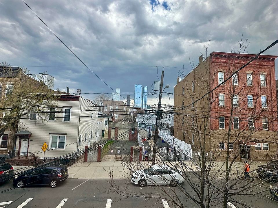 2nd image of 43 Wright Ave APT 1