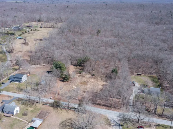 Brooklyn Road, Canterbury, CT 06331