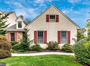 207 S Pine St, Elverson, PA 19520