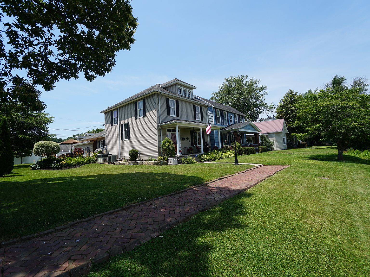 509 Riverside Dr, Russell, KY 41169 | Zillow