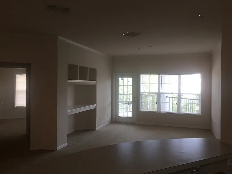 3561 Conroy Rd — Photo 3