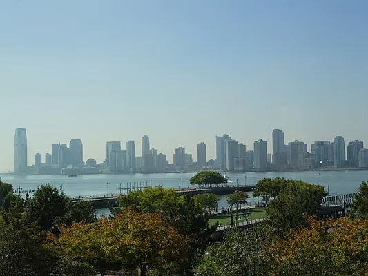 Rented by Sotheby's International Realty | media 10